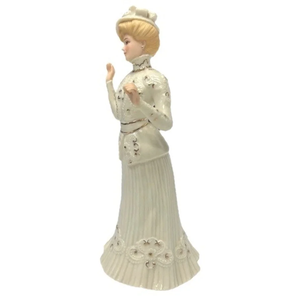 Lenox Victorian Ladies of Fashion 'Morning Promenade'‎